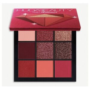 Huda Beaty Palette